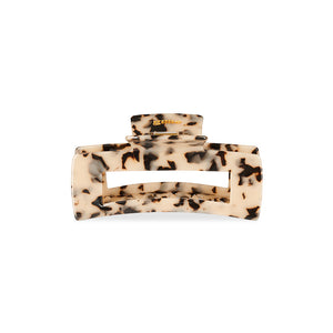 Unsere 10,5 cm Haarklammer aus Bio Acetat im Tortoise-Muster in braun-beige