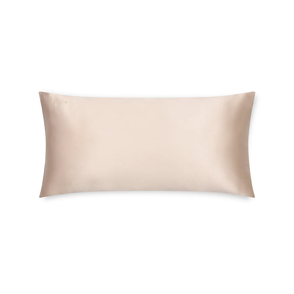 Kissenbezug aus reiner Maulbeerseide in Beige – zeitloses Design für strahlend schöne Haut & Haare.