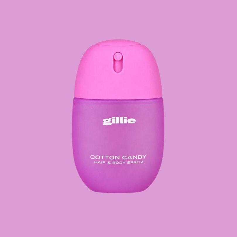 gillie Love Story Hair & Body Spritz auf korallfarbenem Hintergrund mit der Duftkategorie Floral.