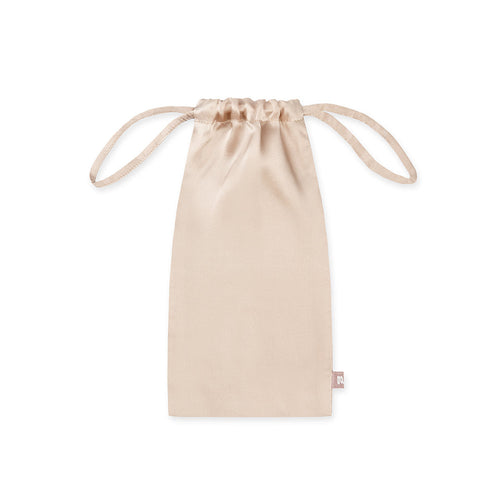 Reisebeutel in beige aus Seide für den Kissen Bezüg.